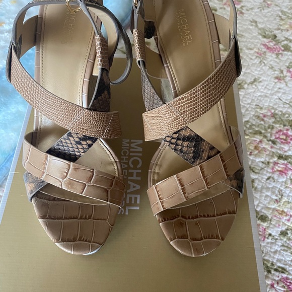 Michael Kors Wedges - Picture 4 of 4